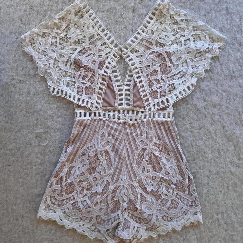 Lace Romper - Picture 2 of 3